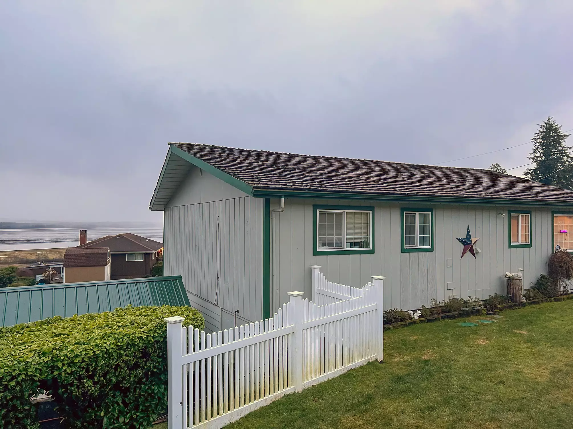 Hoquiam, WA 98550 Roof Replacement Cedar Shake Roof Shingles Side Angle