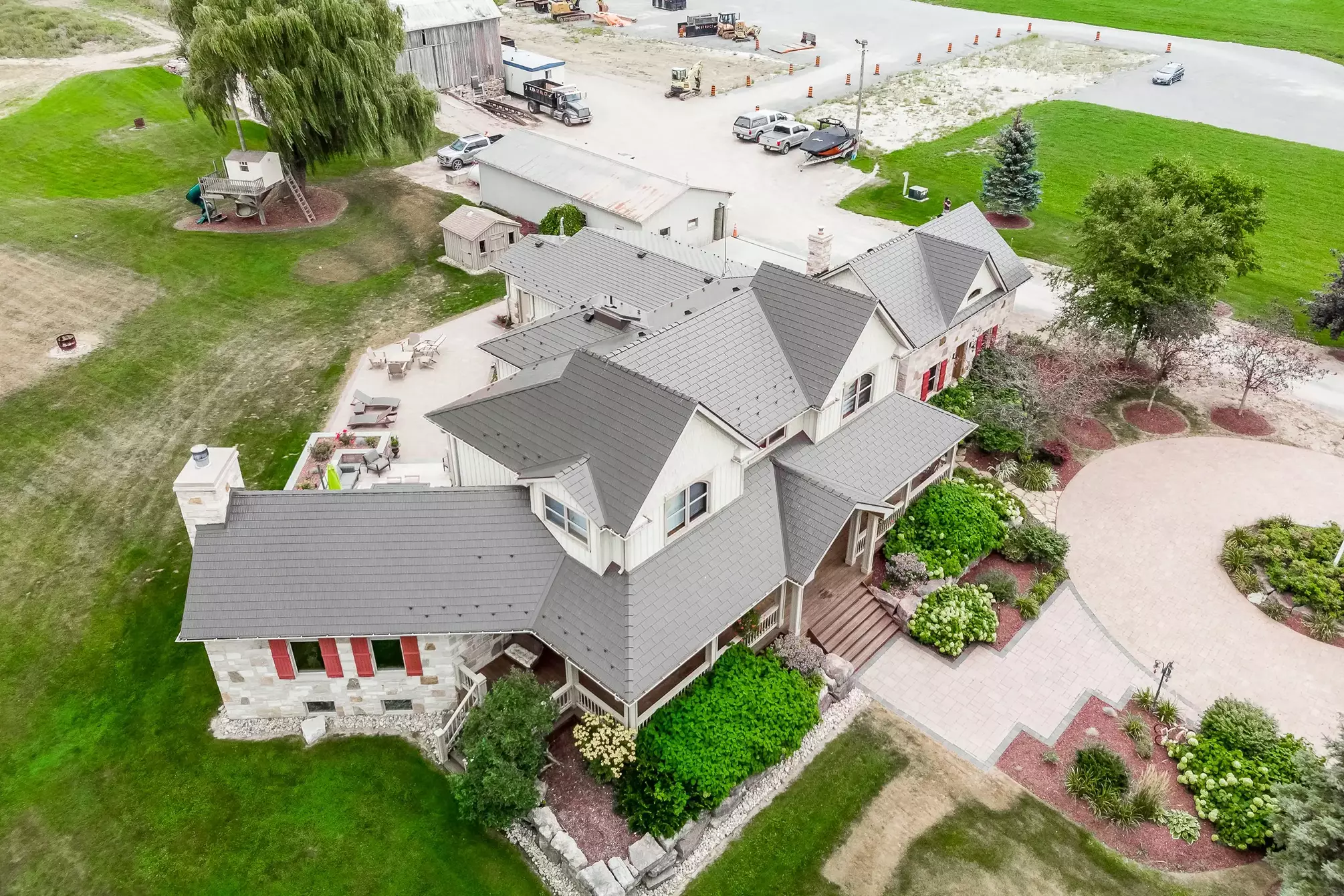 ONMS18233 Pefferlaw, ON L0E1N0 Interlock Metal Roofing Tudor Brown Aluminum Cedar Shingle Roof Frontyard Left Aerial