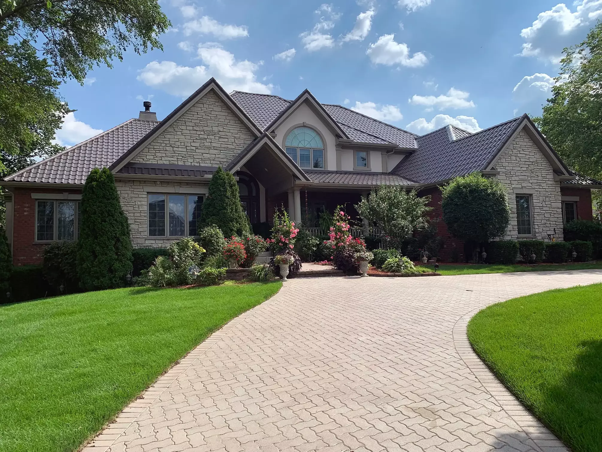 Lemont, IL 60439 — Interlock Metal Roofing Tudor Brown Aluminum Tile Roof